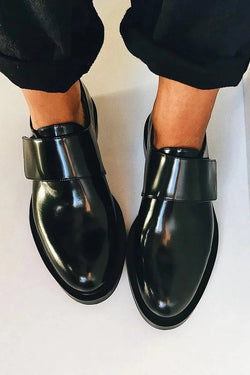 IRIS | Mocassins élégants vernis avec bride pour un style impeccable