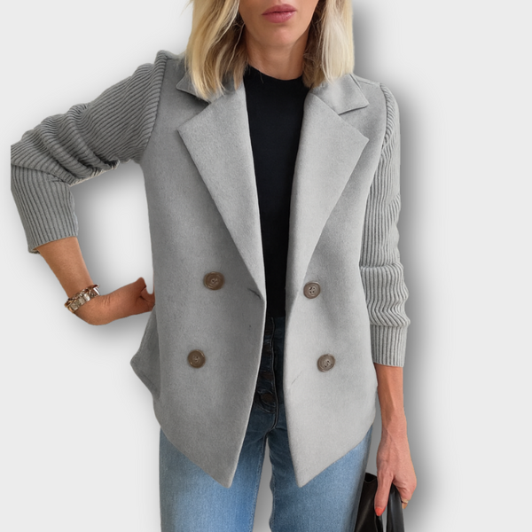Amora | Blazer élégant avec manches en maille