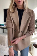 Amora | Blazer élégant avec manches en maille