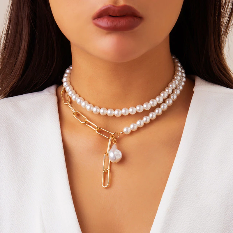 Collier vintage à plusieurs rangs de perles